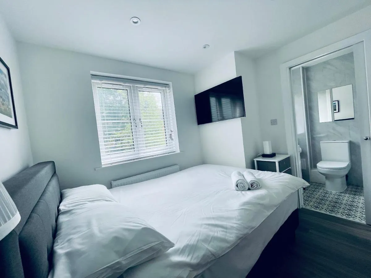 Riverside Premium En Suite Double Room E14 London