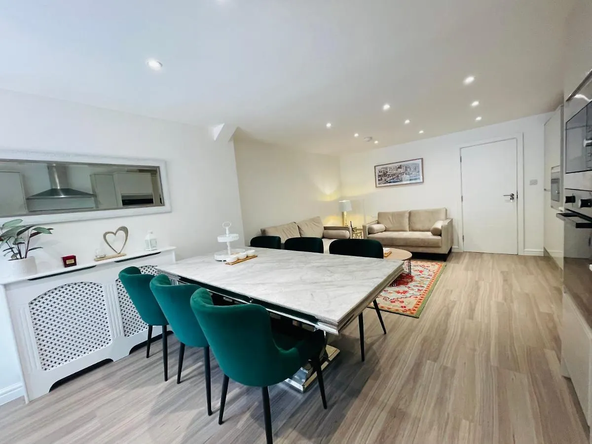 Riverside Premium En Suite Double Room E14 Londra